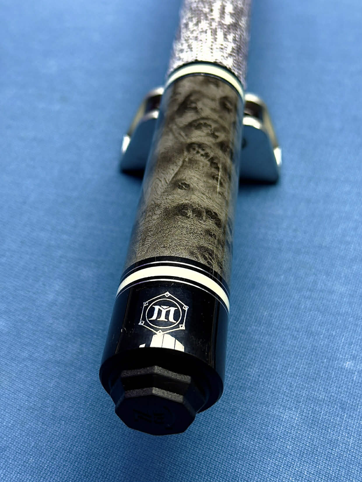 Cơ Pool Chuôi Da Phủ Carbon 3 Cơ Pool Chuôi Da Phủ Carbon - Ảnh 3