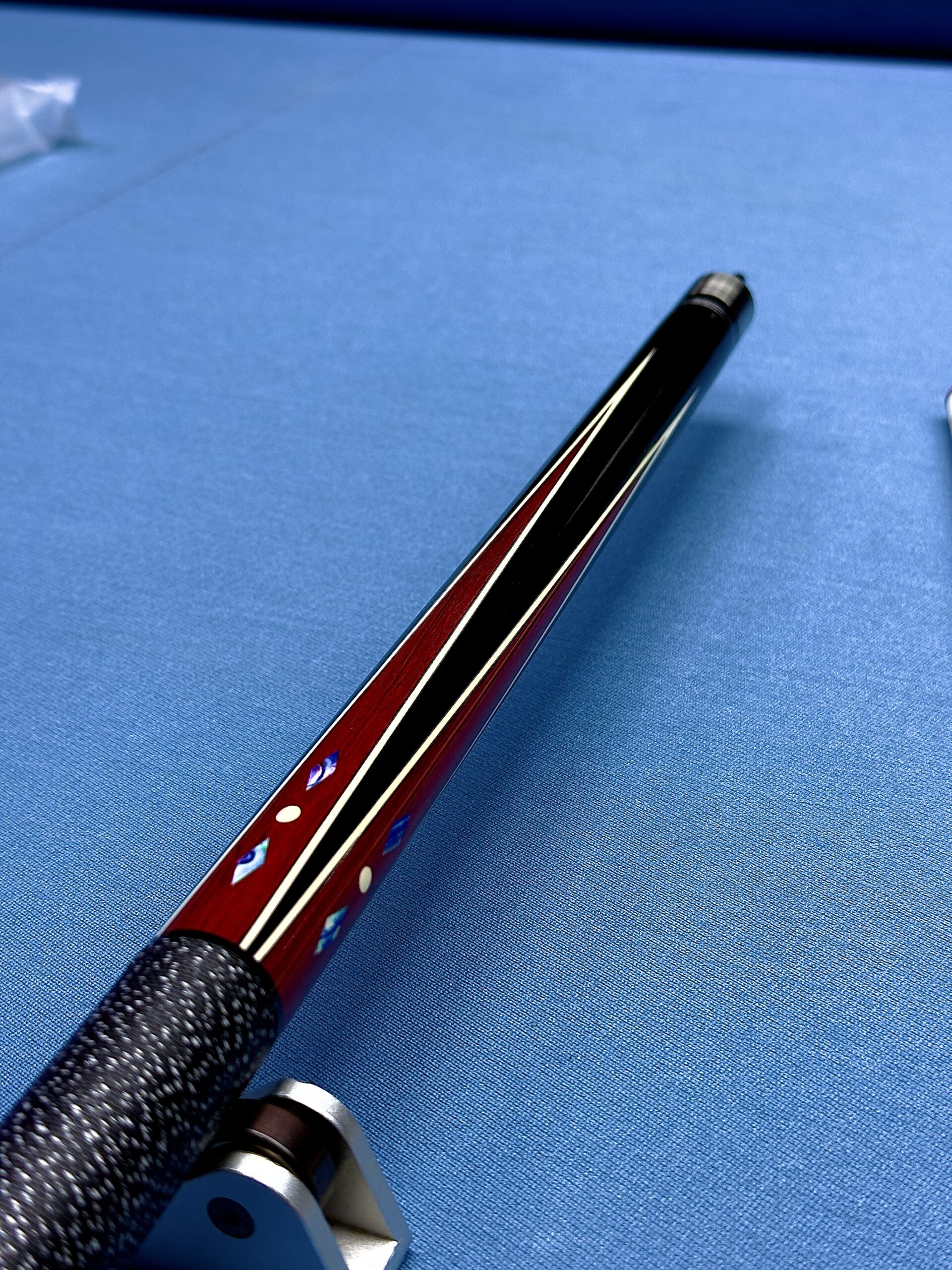 Cơ pool 19.5 oz ngọn mộc chuôi da 4 Cơ pool 19.5 oz ngọn mộc chuôi da - Ảnh 4